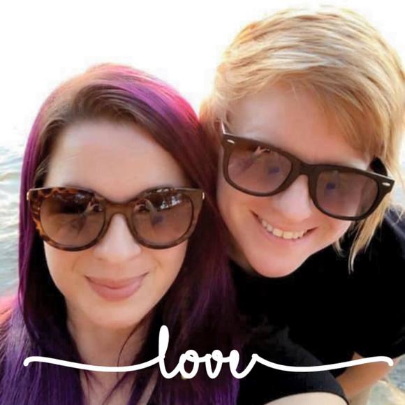 Meet your Posher, Kim - Picture 1 of 1